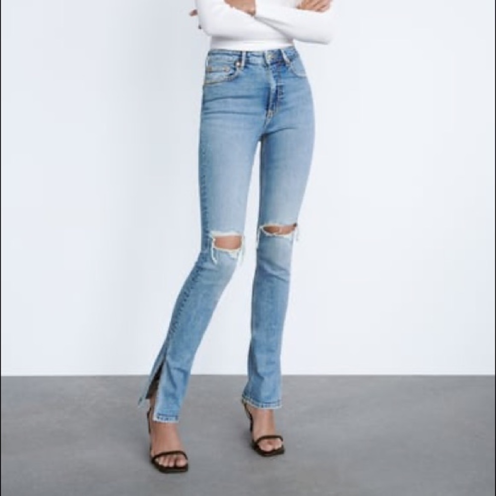 OUT OF STOCK NEVER WORN Zara side slit high rise full length jeans